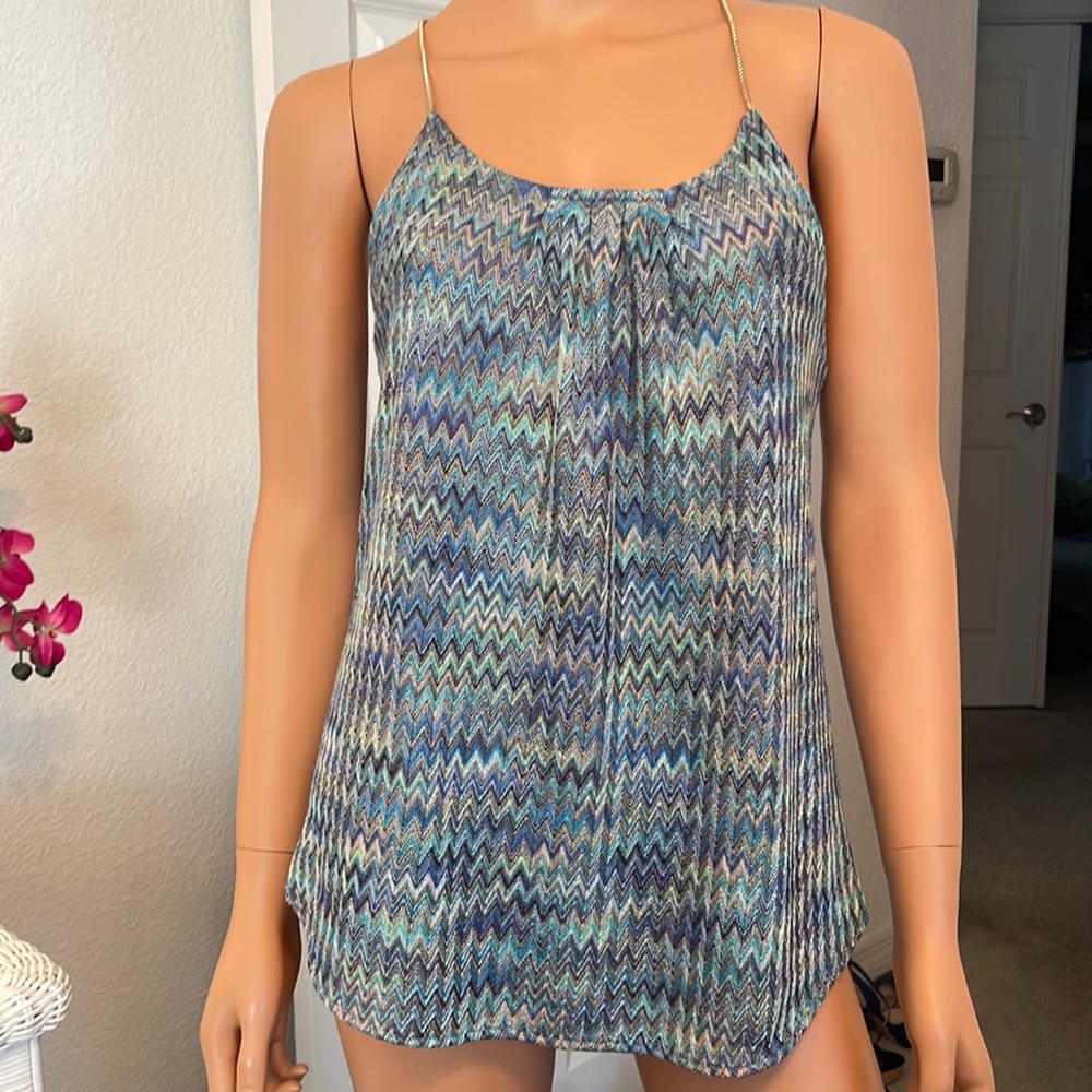 Beautiful RACHEL Rachel Roy woven sleeveless halter type blouse. Size S. Blue.